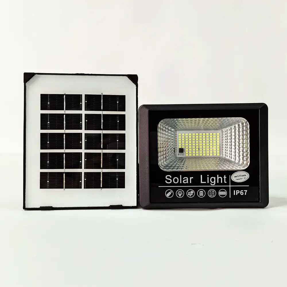 J-30 solar flood light, lamp head with separated solar panel