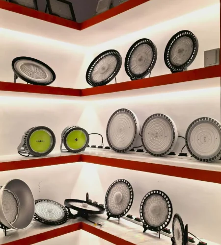 Waterproof LED high bay lamp, industrial ceiling light for factory workshop warehouse